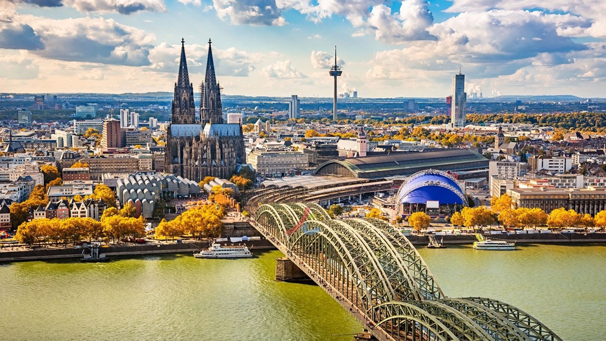 Du Lịch Tây Âu: Pháp - Bỉ - Hà Lan - Luxembourg - Thụy Sĩ - Đức (Khu đồng quê cối xay gió Zaanse Schans)