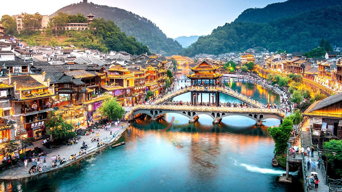 Du Lịch Trung Quốc: Trùng Khánh - Đại Túc - Nga My - Sông Băng Đạt Cổ -Thành Đô